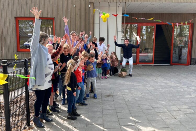 Opening Noord Es in Hellendoorn