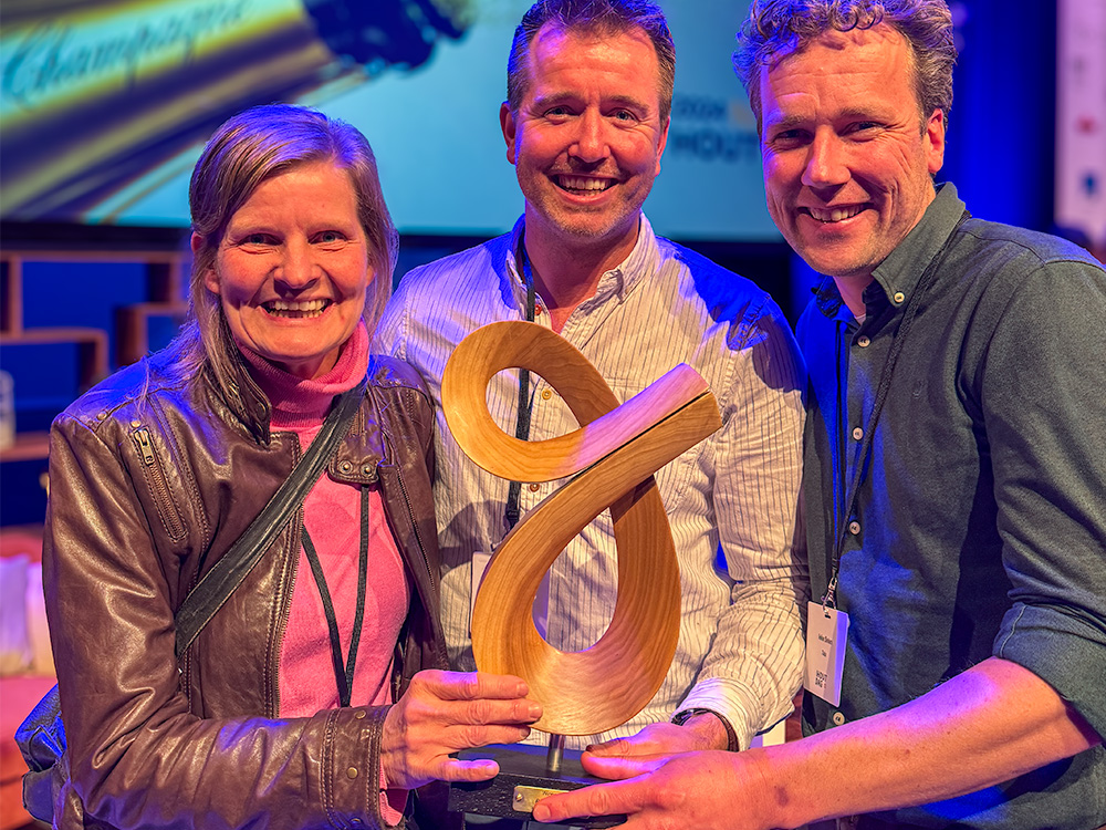 Tale wint de publieksprijs voor Kleine Maatjes in Wierden