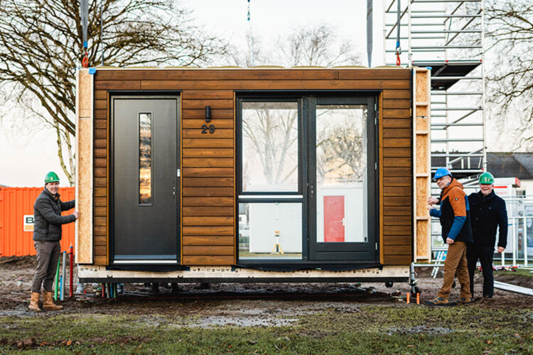 Plaatsing eerste Module voor Wonion in Terborg